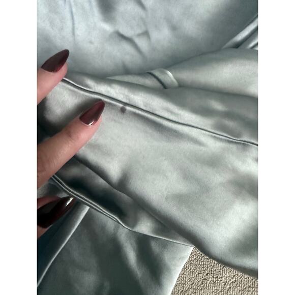 MELISSA NEPTON Tenesi gray loungewear long sleeve shint satin top - Picture 8 of 8